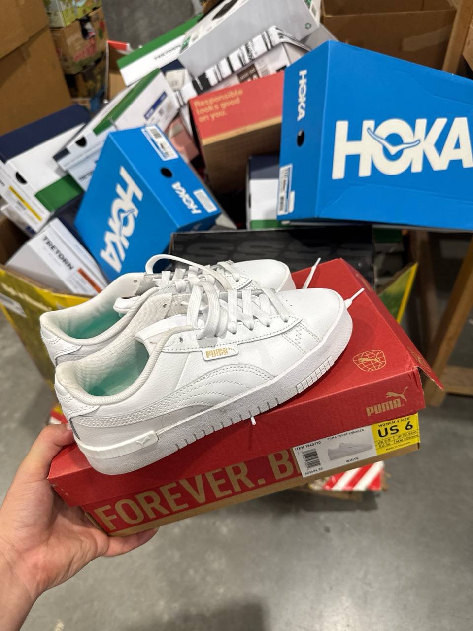 Hoka Sport Shoes Pallets