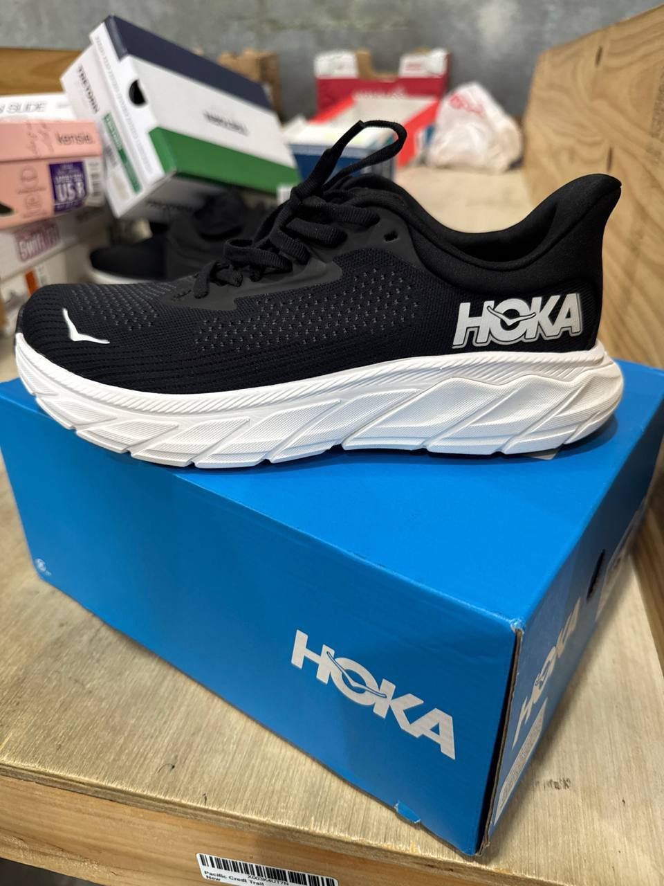 Hoka Sport Shoes Pallets